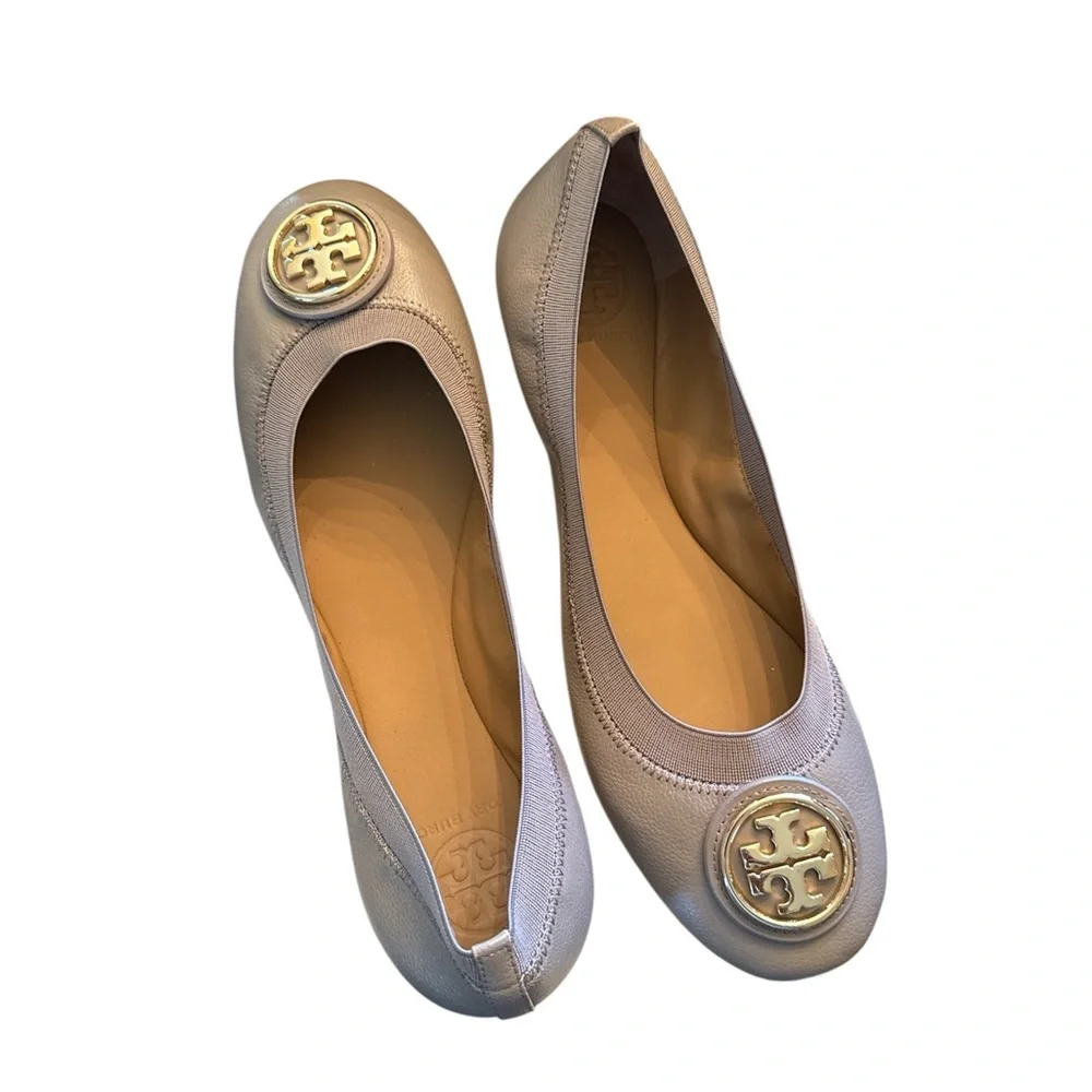 Title: Tory Burch Claire Ballet Flats Tan Gold Logo Elastic Size 9.5M Dust Bag